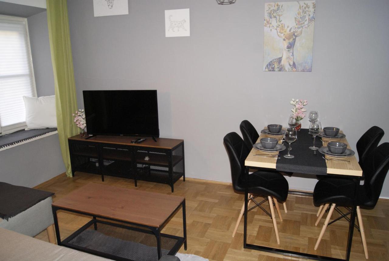 Under Castle Apartment Варшава Екстериор снимка
